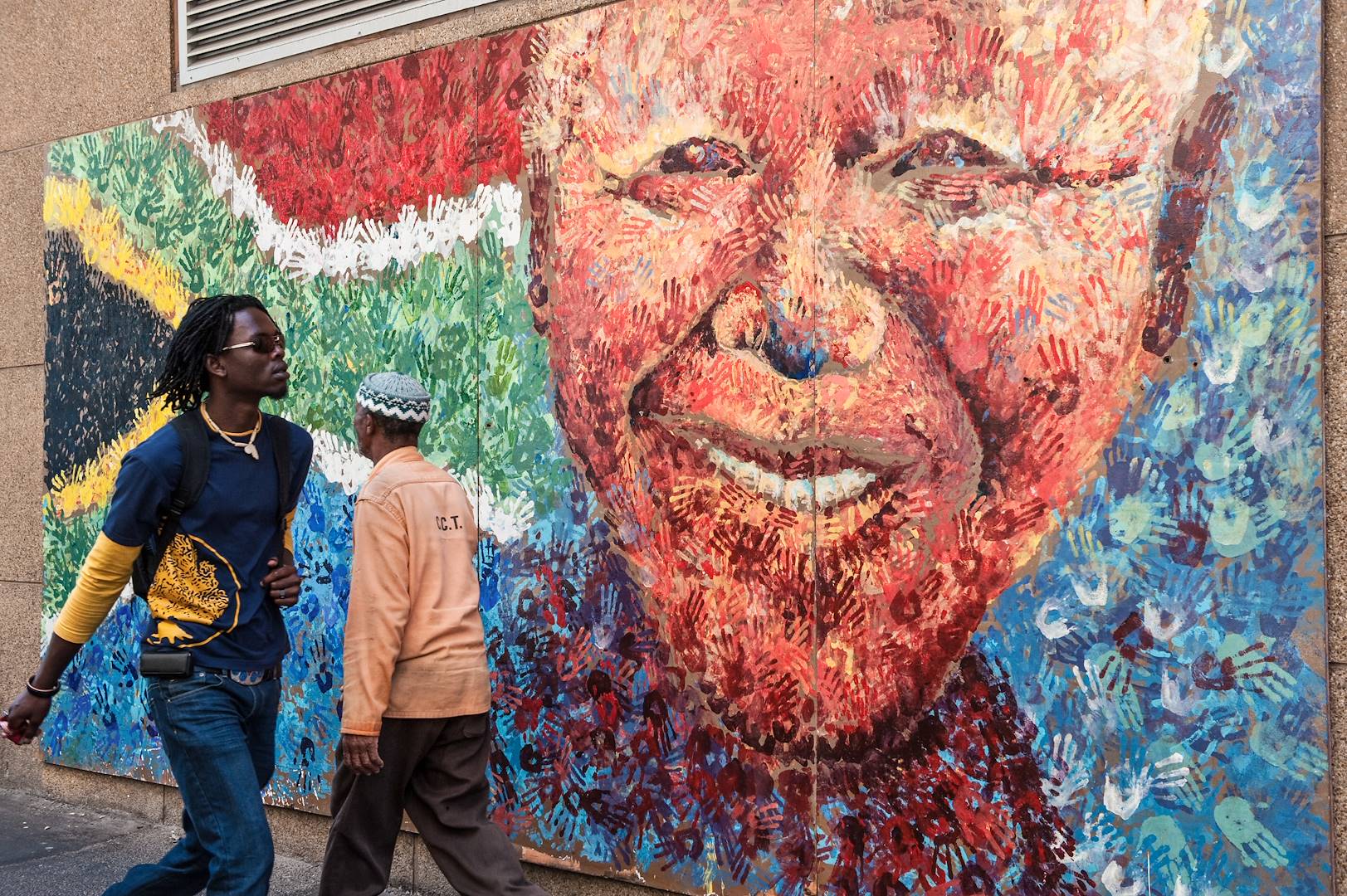 Peinture murale de Nelson Mandela à City Bowl - Le Cap - Afrique du Sud