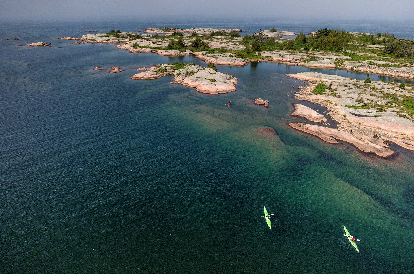 Kayakistes dans la Baie Géorgienne - Lac Huron - Ontario - Canada