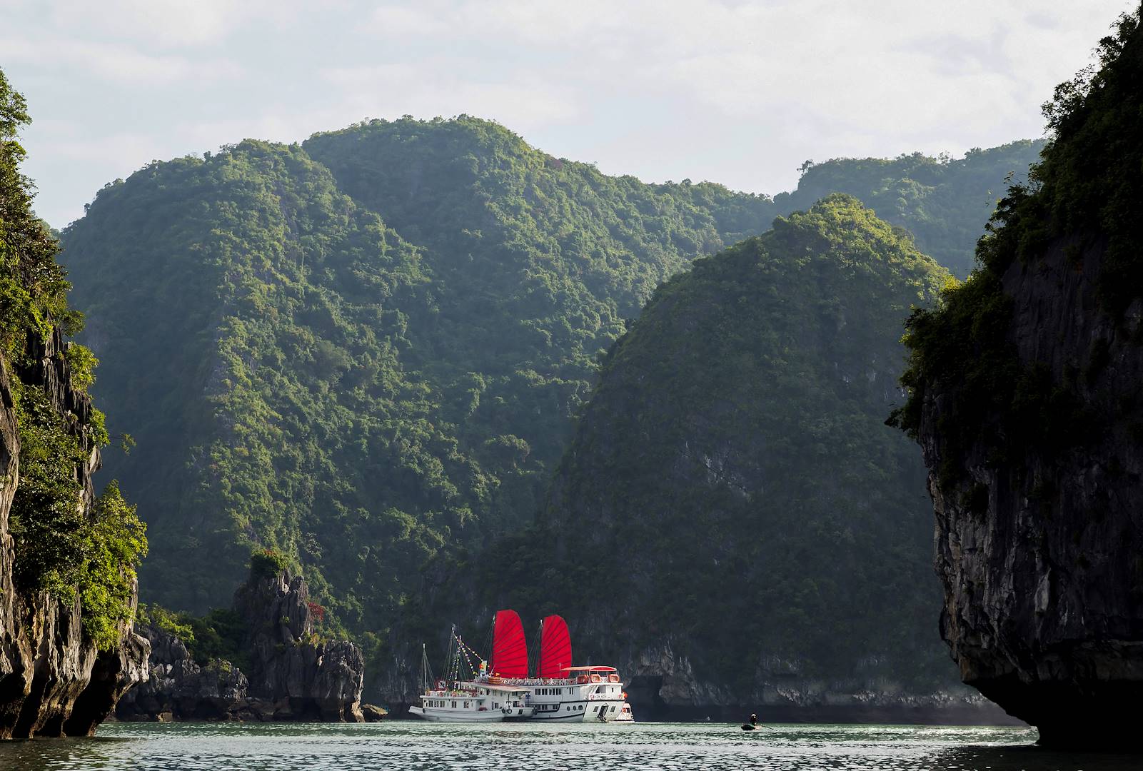 Jonque dans la Baie d'Halong - Vietnam