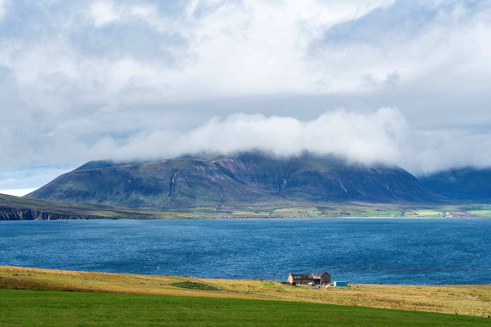 Vue sur Hoy Sound à Ward Hill - Îles d'Orcades - Ecosse - Royaume Uni
