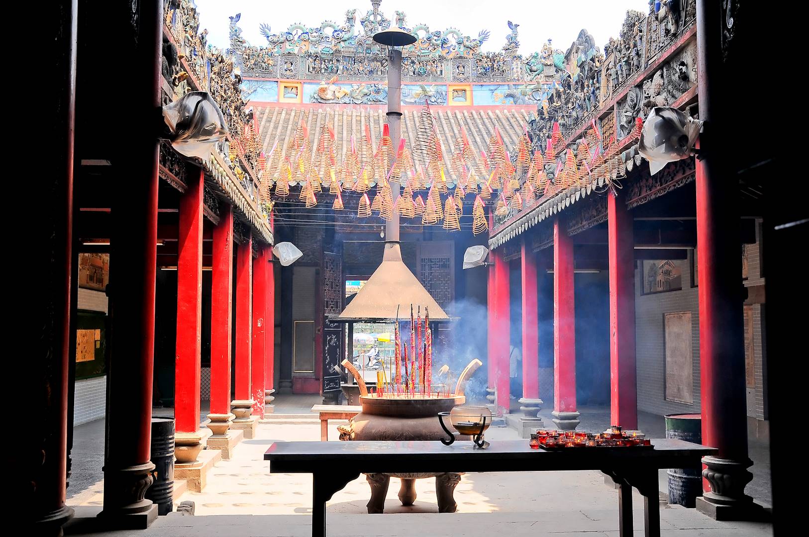 Temple dans le quartier chinois de Cho Lon - Ho Chi Minh Ville - Vietnam