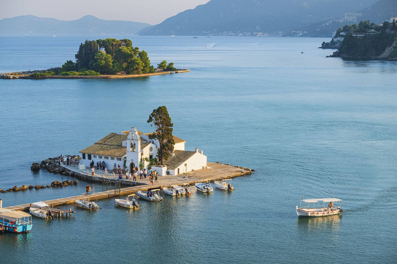 Monastère orthodoxe de Vlacherna sur la presqu'île de Kanoni - Corfou - Grèce