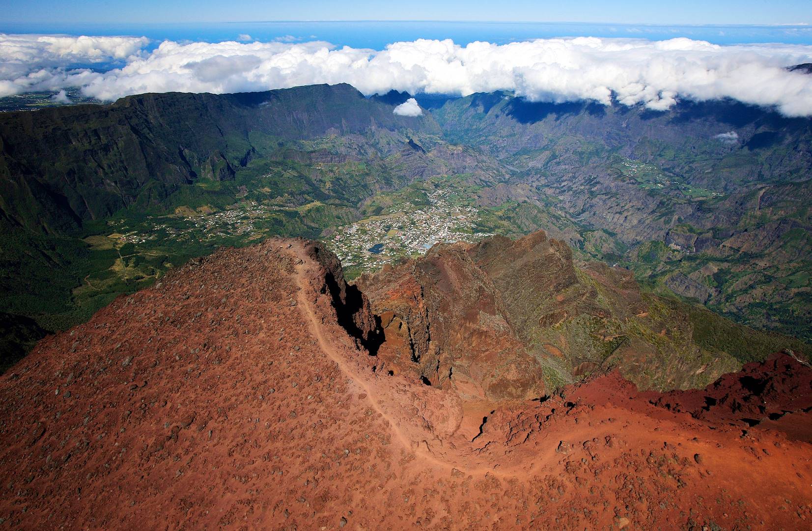 Le Cirque de Cilaos vu du Piton des Neiges - Réunion