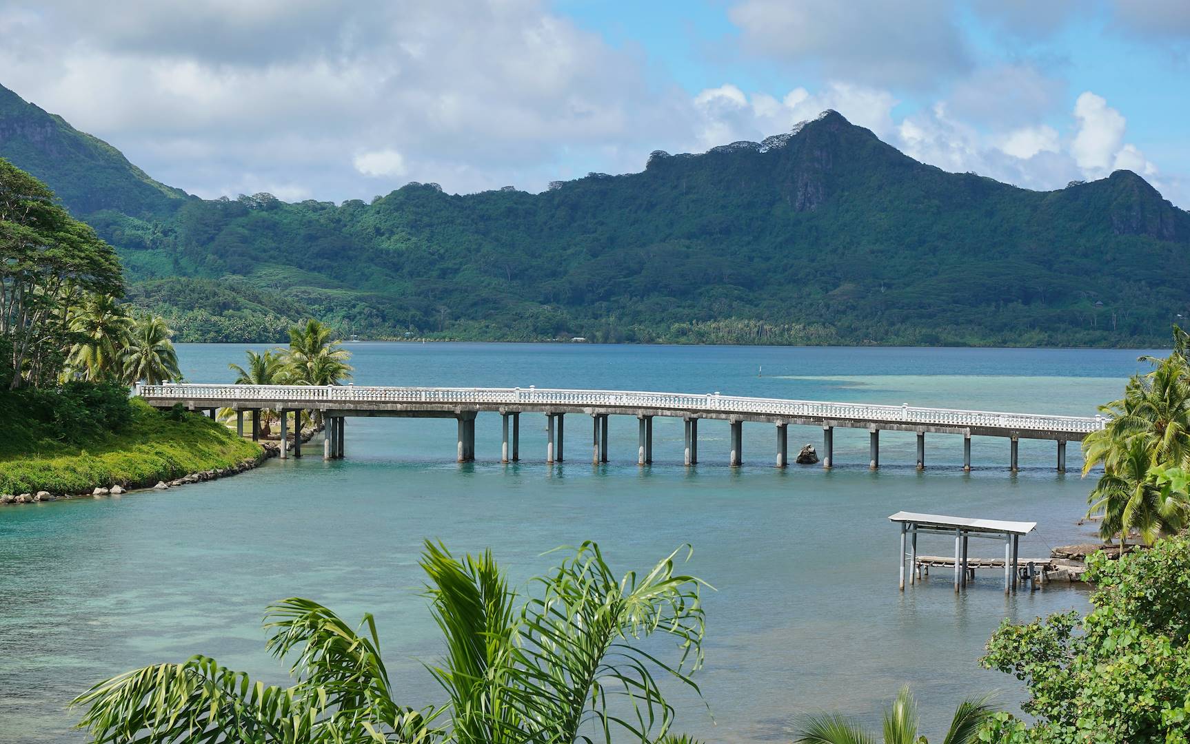 Passerelle entre les îles de Huahine Nui et Huahine Iti - Polynésie