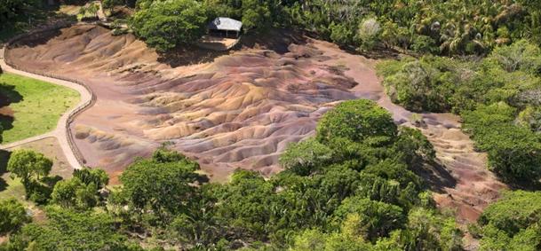 Terre des sept couleurs