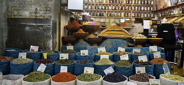 Bazar-e Vakil