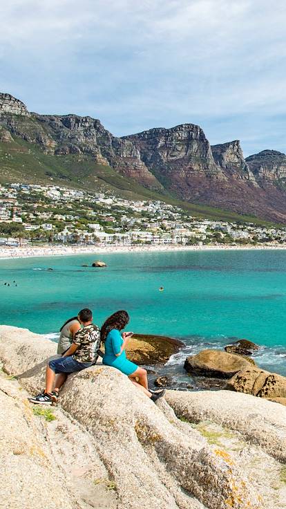 Le bord de mer  à Camps-Bay - Le Cap - Afrique du sud