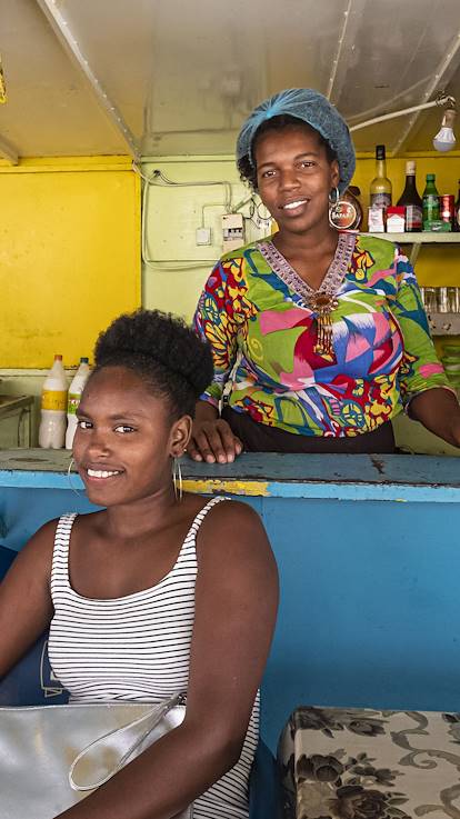 Rencontre dans un restaurant de Tarrafal sur l'île de Santiago - Cap-Vert