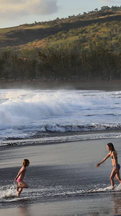 Sur la plage à Étange-Salé - île de la Réunion