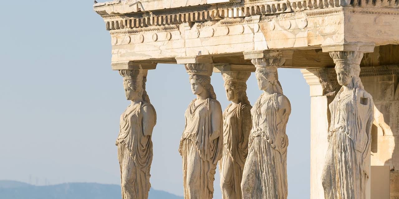Les caryatides sur le temple de L'Eréchthéion - L'Acropole - Athènes - Grèce
