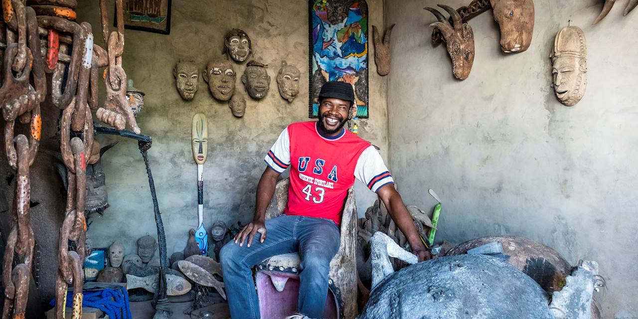 Portrait de Lelhaj Keita, artiste peintre et sculpteur - Saint Louis - Sénégal