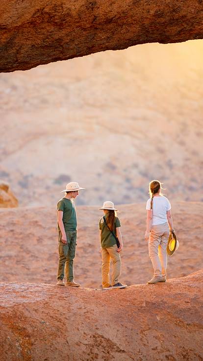  Le Spitzkoppe, arche naturelle dans la région du Damaraland - Namibie