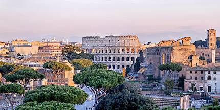 Vue sur le Colisée à Rome - Latium - Italie