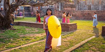 Festival annuel qui rend hommage au roi Narai Le Grand dans le Wat Phra Sri Ratana Mahathat de Lopburi - Thailande