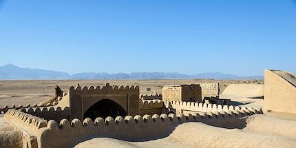 Le désert obersvé d'un toit de Farahzad - Farahzad - Iran