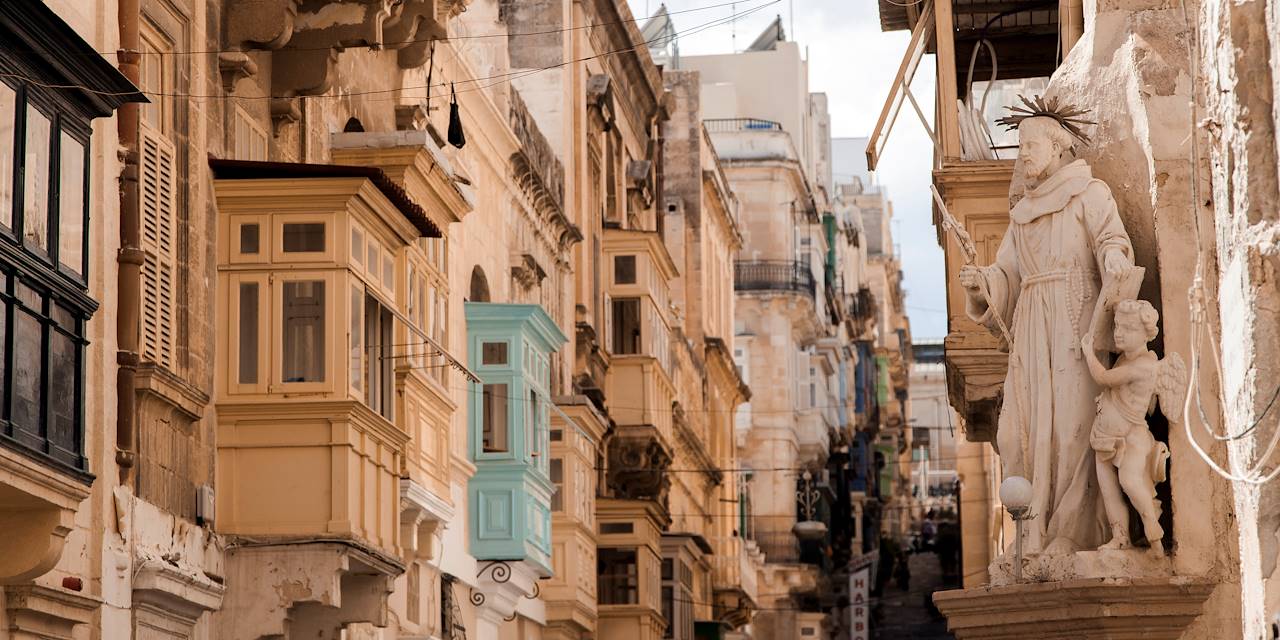 Les balcons traditionnels de l'architecture maltaise - La Valette - Malte