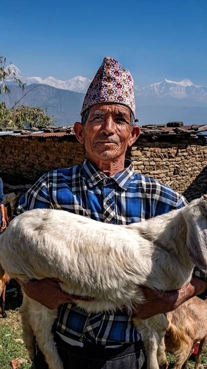 Fermier dans la région de Parbat