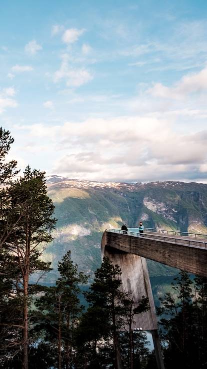 Stegastein, plateforme surplombant l'Aurlandsfjord - Norvège