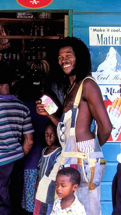 Scène de vie dans un bar de plage - Negril - Jamaïque