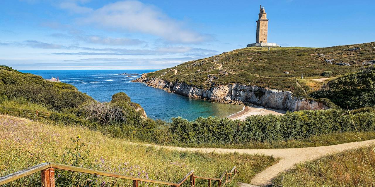 Tour d'Hercule et la plage Lapas - La Corogne - Galice - Espagne