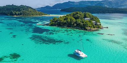 Découverte des Seychelles en catamaran