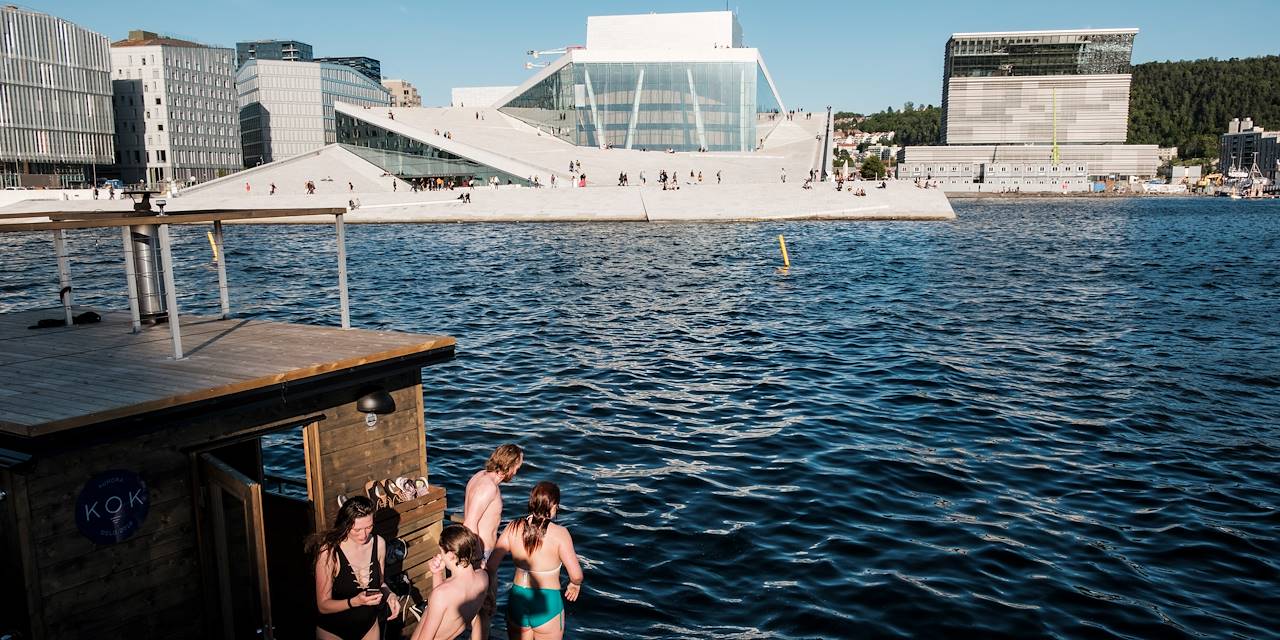 Plongeon face à l'Opéra d'Oslo - Norvège