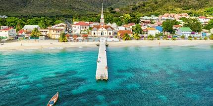 Les Anses d'Arlet et son église Saint-Henri - Martinique