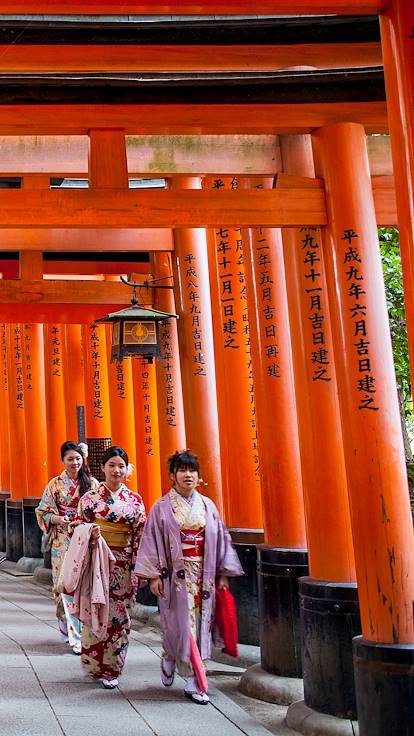 Torii du sanctuaire Fushimi Inari-Taisha - Kyoto - Japon