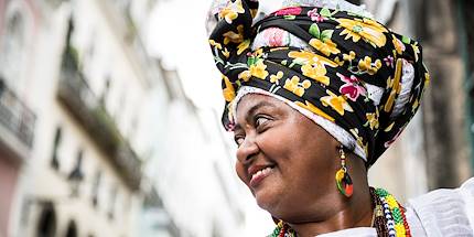 Femme brésilienne en costume traditionnel de Bahia - Salvador - Région du Nord-Est - Brésil