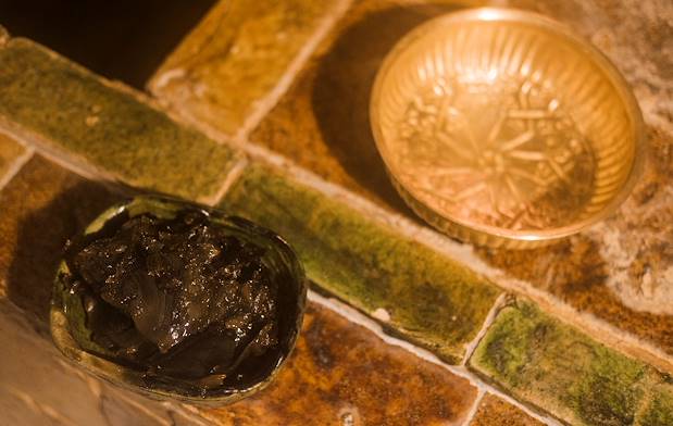 Savon noir, cosmétique traditionnel des hammams marocains - Maroc